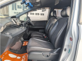 車内は嫌な臭いや気になる汚れも無くクリーン。車内がキレイだと気持ち良く運転が出来ますよね!