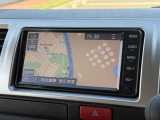 ついでに装備も見ていきましょう。基本的なものは全てついています!ハイエースの純正ナビとしては普通グレードのものではありますが、