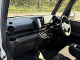 中古車となりますので、在庫車輛につきましては、基本的にご来店頂き現車確認をお願い致します。ご遠方等でご来店が厳しい場合には、オンライン商談(ビデオ通話)も可能です!