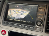 【バックカメラ】 「フルカラーバックモニター」を装備で駐車が苦手な方でも安心です。