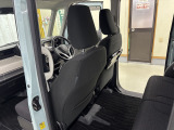 【ガラス張りの品質】 当社の展示車両にはAIS鑑定書とオートオークション会場の査定表を積み込んでいます。プライスボードの金額は諸経費込みのお支払い総額。品質も価格も百聞は一見に如かず。一目瞭然です。