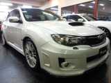 GVBインプレッサWRXSTIサテンホワイトパールカラーSTIフルエアロ&EJ20BOXERターボエンジン6MTミッション4WD&STIマフラーHKS車高調STI18AW他装備充実車が入庫しました