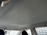 天井は特に目立つキズや汚れも無く綺麗な状態です!天井も高く、広々とした車内はとても快適です!当店はアフターメンテナンスも充実しておりますのでお気軽にご相談下さい!!