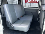 リアシートは使用感はありますが当店は全車クリーニングを実施しておりますので、とても綺麗な状態です!車内は広々としていて、ゆったりとした5人乗りです!お出かけにも大活躍!