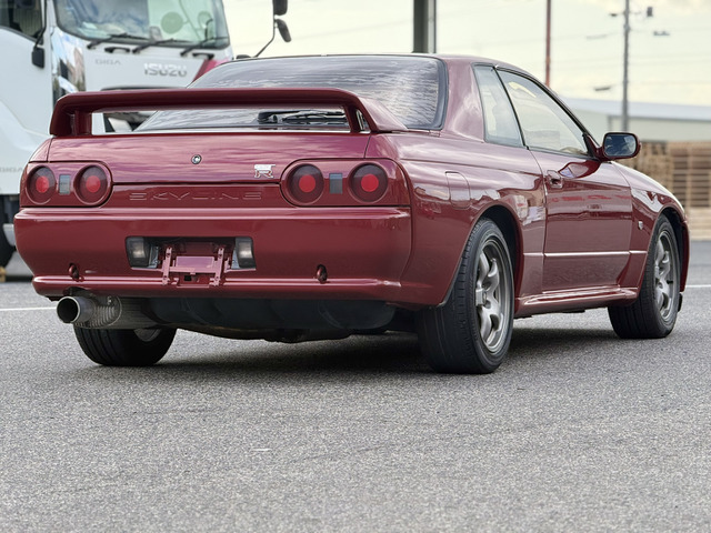 1990 Nissan Skyline GT-R photo 2