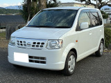 目立った大きな凹みが無いお車です