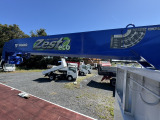 クレーン:クレーンはTADANO(タダノ)のZR364!!Zest eco 4段クレーンフックイン!!便利で安全なラジコン付です!!トラックダンプ専門ハイトレーディング『道の駅みかも』様すぐヨコです♪