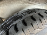 タイヤの溝もしっかりあります。