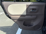 中古車となりますので、在庫車輛につきましては、基本的にご来店頂き現車確認をお願い致します。ご遠方等でご来店が厳しい場合には、オンライン商談(ビデオ通話)も可能です!
