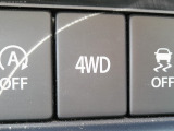 4WD切り替えスイッチ☆ボタン1つで2WD&hArr;4WDに切替えられます☆