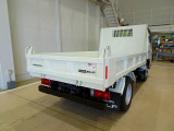 管理No.B746 R7 エルフ 2t 4WD(切替式) FFL 強化ダンプ 未使用車