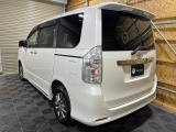 ヴォクシー 2.0 ZS 煌III 4WD 純正ナビTVカメラ両側電動スライド黒半革