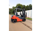 トヨタL&F エンジンフォークリフト 844.5h、タイヤ新品、ダブルジャッキ