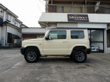 トップグレードXC.1オーナー車/新車時保証が引き継げるお車になります。ご契約頂きましたお客様には全国のスズキディーラー様にて新車と同じ保証が車検満了までR9年10月まで付帯してお引渡し致します。