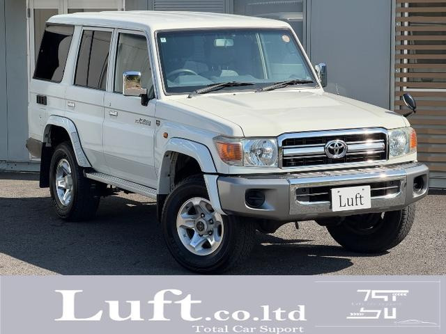 ランドクルーザー70 4.0 4WD 5速MT/電動デフロック/純正アルミホイ