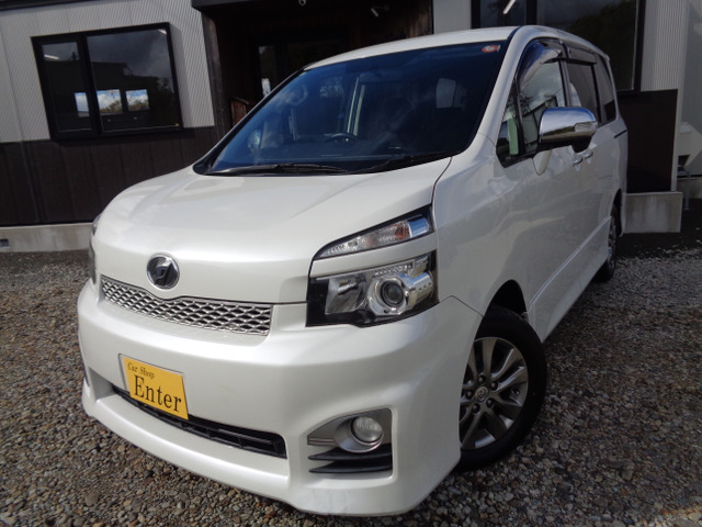 ヴォクシー 2.0 ZS 煌 4WD 