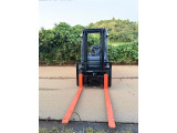 トヨタL&F エンジンフォークリフト 844.5h、タイヤ新品、ダブルジャッキ