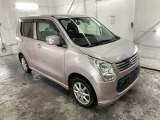 お車と一緒に新品タイヤ(ホイール付き)をご希望の方にはお得な価格にてご提供しております。常時在庫がありますので、いつでもご確認いただけます。