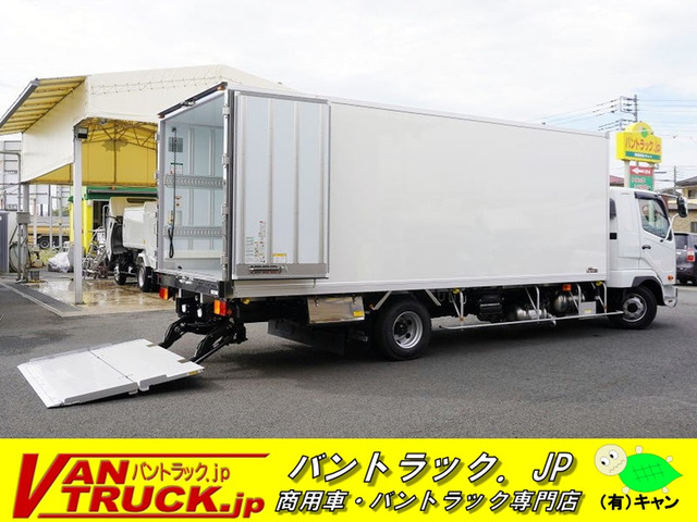 ファイター 冷蔵冷凍車 4トン ワイド 低温 格納ゲート 寝台付