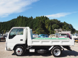 エルフ ダンプ 4WD 低床強化ダンプ 3方開 2t積載