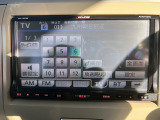 TVナビ、CD/DVD、Bluetoothオーディオなど多機能なデッキ付き!