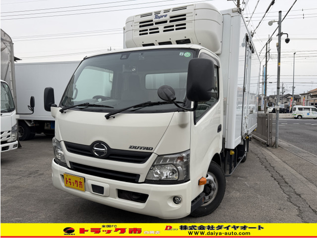 デュトロ 冷蔵冷凍車 格納ゲート付きワイドロング冷凍車