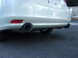 車検対応HKS製2本出しマフラー。