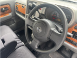 キューブは四角いデザインの為、視認性が良く運転もしやすいのが特徴です