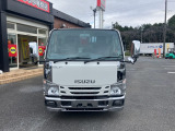 エルフ  1.55t積・平ボディ・全低床・AT車