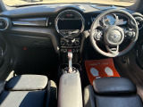 スタッフ全員、車好き&お客様思いのメンバーです!♪