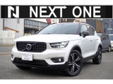 ボルボ XC40 T4 AWD Rデザイン 4WD
