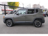 レネゲード マットグリーン 4WD 限定100台・純正ナビ・ETC・本州仕入