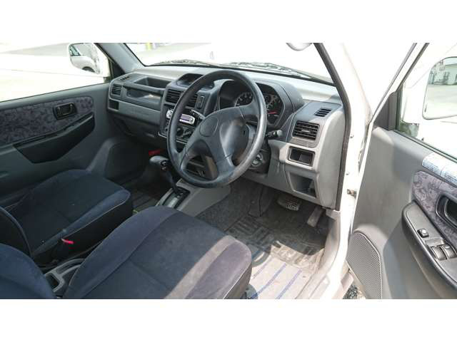 中古車 三菱 パジェロミニ スヌーピーエディション 4wd の中古車詳細 121 000km ホワイト 徳島県 18万円 中古車情報 中古車検索なら 車選びドットコム 車選び Com