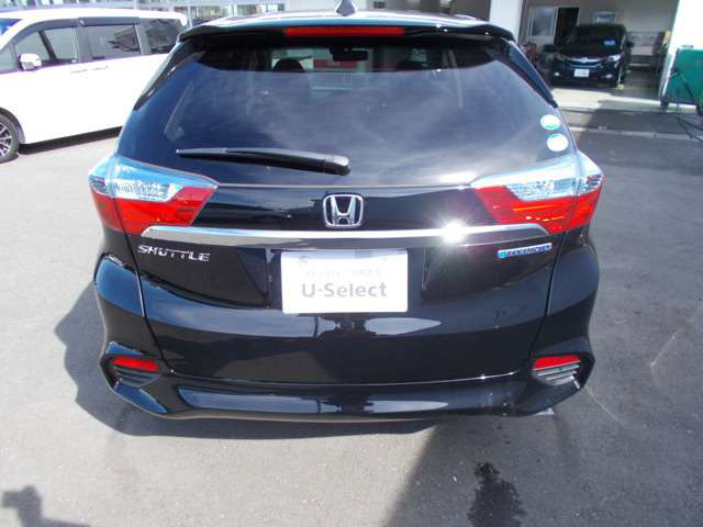 中古車 ホンダ シャトル 1 5 ハイブリッド X ホンダセンシング 4wd の中古車詳細 登録済未使用車 5km走行 ブラックパール 岩手県 233万円 中古車情報 中古車検索なら 車選びドットコム 車選び Com