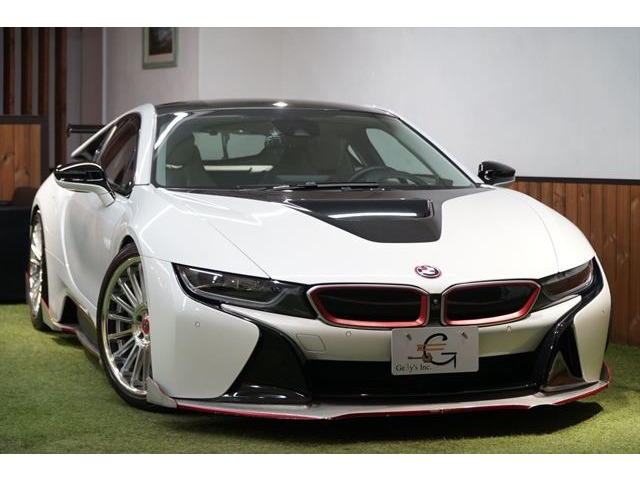中古車 Bmw I8 ベースモデル カーボンエアロaw ダウンサス 新車保証付 の中古車詳細 4 000km クリスタルホワイトパール 東京都 1 180万円 中古車情報 中古車検索なら 車選びドットコム 車選び Com