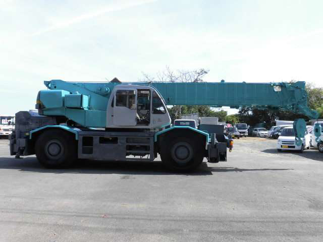 中古車 その他 その他 ホイールクレーン ラフタークレーン の中古車詳細 122 000km グリーン 岩手県 1 090万円 中古車 情報 中古車検索なら 車選びドットコム 車選び Com