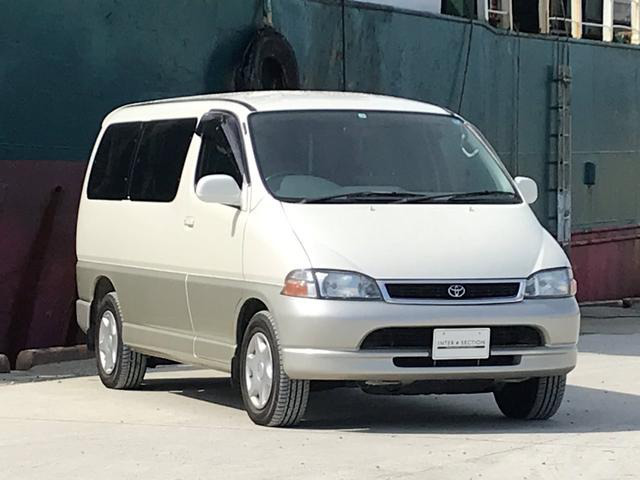中古車 トヨタ グランビア 3 0 G ディーゼル の中古車詳細 80 000km パールツートン 香川県 96万円 中古車情報 中古車 検索なら 車選びドットコム 車選び Com