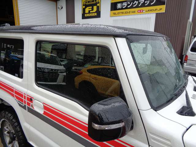 中古車 スズキ ジムニー Xc 4wd の中古車詳細 4 000km パールツートン 福井県 266万円 中古車情報 中古車検索なら 車 選びドットコム 車選び Com