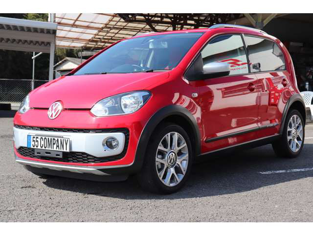 中古車 フォルクスワーゲン Cross Up の中古車詳細 47 000km レッド 長崎県 99 7万円 中古車情報 中古車検索なら 車選びドットコム 車選び Com