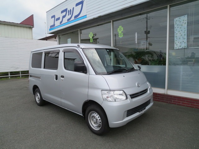 中古車 トヨタ タウンエースバン 1 5 Gl 4wd 151 000km シルバー 青森県 80万円 中古車情報 中古車検索なら 車 選びドットコム