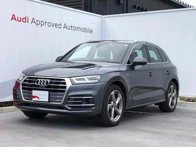 中古車 アウディ Q5 45 Tfsi クワトロ スポーツ 4wd 5 000km シルバーグレー 静岡県 548万円 中古車情報 中古車 検索なら 車選び Com