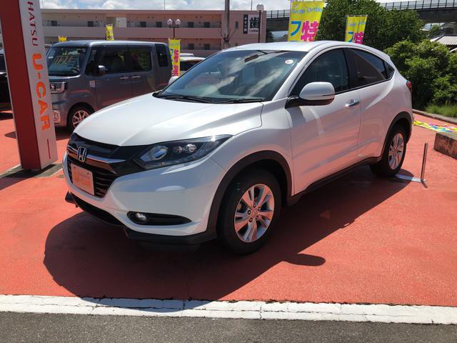 中古車 ホンダ ヴェゼル 1 5 X 70 000km パールホワイト 長野県 157万円 中古車情報 中古車検索なら 車選びドットコム 車選び Com