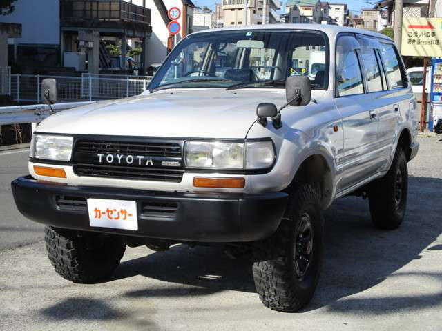 中古車 トヨタ ランドクルーザー 80 4 2 Stdディーゼル 4wd の中古車詳細 237 000km ホワイト 長崎県 268万円 中古車情報 中古車検索なら 車選びドットコム 車選び Com