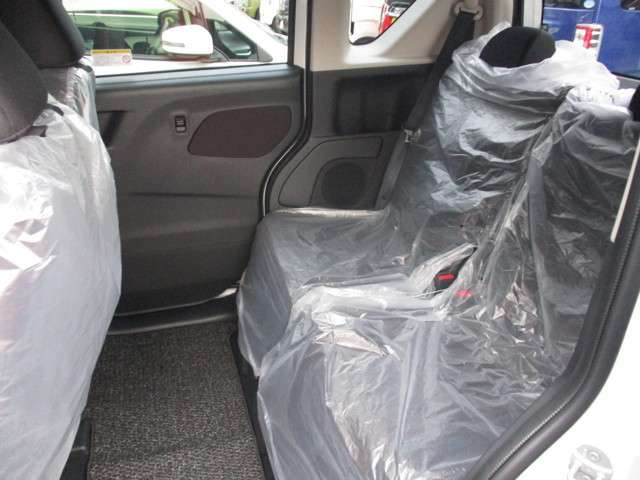 中古車 三菱 Ekクロススペース G の中古車詳細 15km パールツートン 福井県 177 1万円 中古車情報 中古車検索なら 車選びドットコム 車選び Com