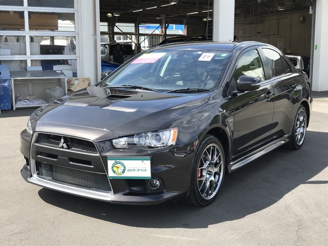 中古車 三菱 ランサーエボリューション 2 0 Gsr X プレミアム 4wd の中古車詳細 85 000km グレー 山口県 319万円 中古車情報 中古車検索なら 車選びドットコム 車選び Com