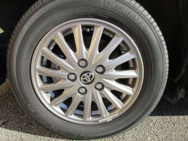 中古車 トヨタ エスクァイアハイブリッド 1 8 Gi 両側パワスラ 純正ナビ Bカメラ Etc の中古車詳細 44 000km マルーン 千葉県 158万円 中古車情報 中古車検索なら 車選びドットコム 車選び Com