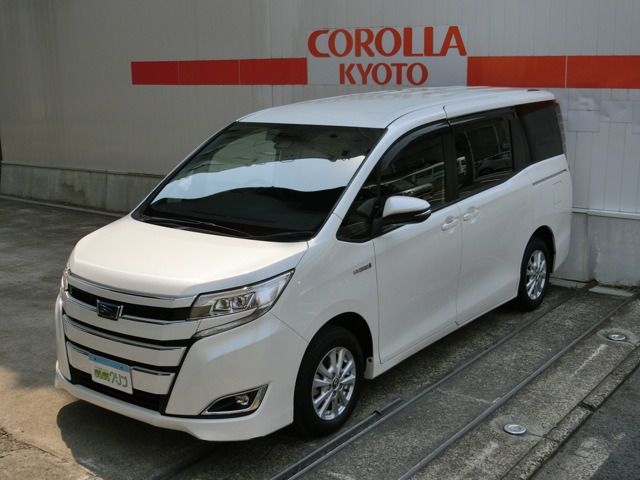 中古車 トヨタ ノア 1 8 ハイブリッド G 44 000km ホワイトパール 京都府 215万円 中古車情報 中古車検索なら 車 選びドットコム 車選び Com 中古車 トヨタ ノア 1 8 ハイブリッド G 44 000km ホワイトパール 京都府 215万円 中古車情報 中古車検索なら 車 選びドットコム 車選び Com