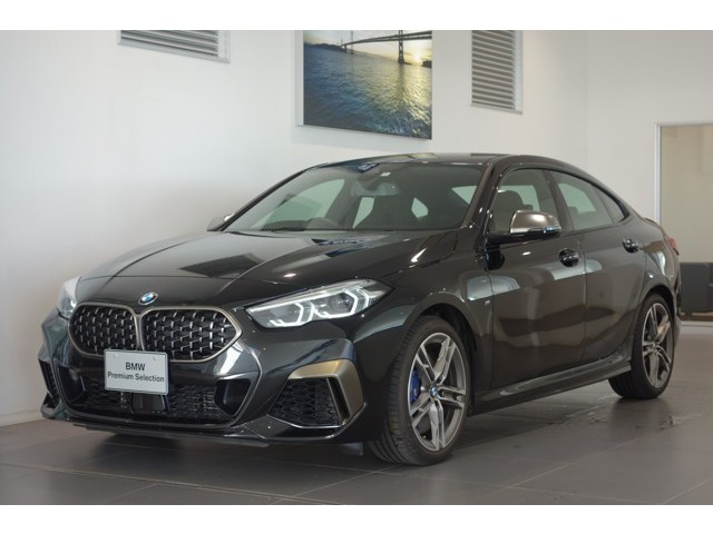 中古車 Bmw M235iクーペ M235i Xドライブ 4wd の中古車詳細 5 000km ブラック 大分県 498万円 中古車情報 中古車検索なら 車選びドットコム 車選び Com