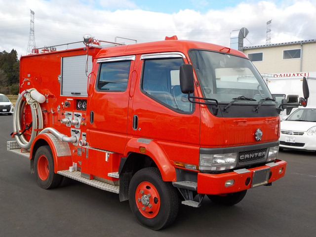 中古車 三菱ふそう キャンター Wキャブ 消防車 4wd の中古車詳細 17 000km アカ 岩手県 238 8万円 中古車情報 中古車 検索なら 車選びドットコム 車選び Com