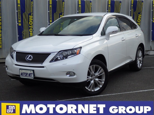 中古車 レクサス Rx450h バージョンl 4wd の中古車詳細 67 000km シロ 愛知県 118 8万円 中古車情報 中古 車検索なら 車選びドットコム 車選び Com